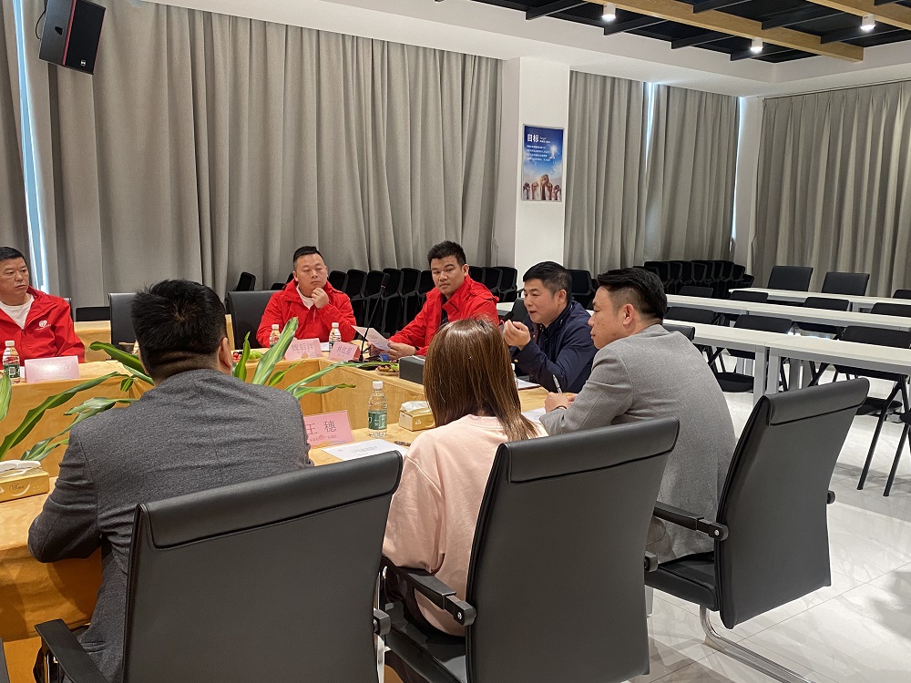 王董發言 小尺寸.jpg